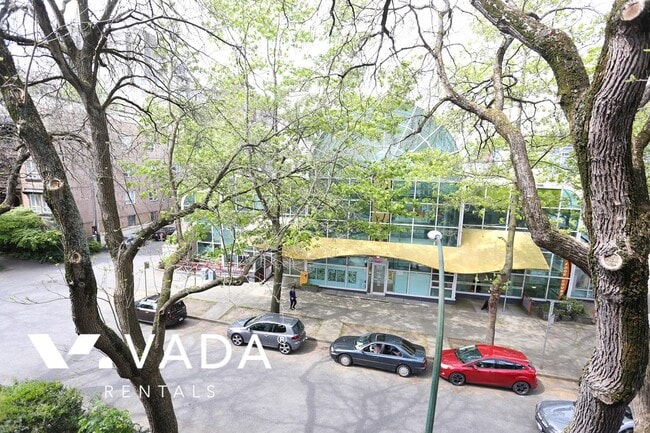 property at 828 Cardero St