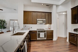 11319 Windy Creek Dr in Pearland, TX - Building Photo - Building Photo