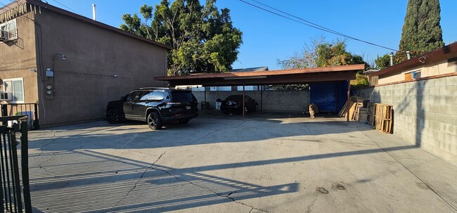 property at 1050 S Bonnie Beach Pl