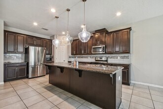 2735 Stonegate Dr in Ocoee, FL - Building Photo - Building Photo