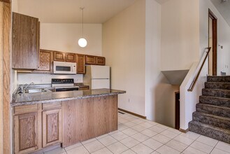 1120 Weather Ridge Rd, Unit 4 in Chippewa Falls, WI - Foto de edificio - Building Photo