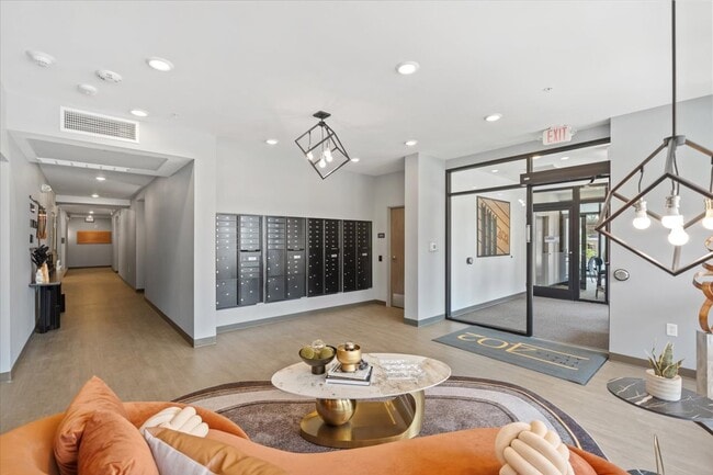 402 W Wilson Street in Madison, WI - Foto de edificio - Building Photo