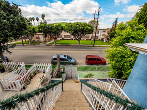 2814 N Eastern Ave in Los Angeles, CA - Building Photo - Other