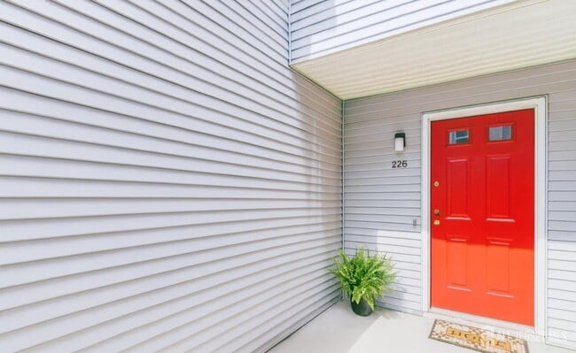 226 Bexley Ln in Piscataway, NJ - Building Photo - Building Photo