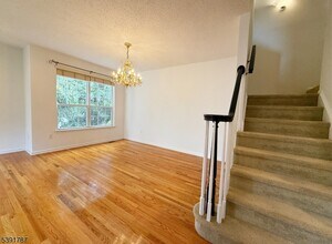 65 Wildflower Ln in Morristown, NJ - Building Photo - Building Photo