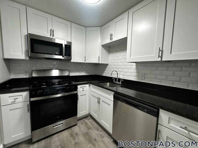 25 Kenmar Dr