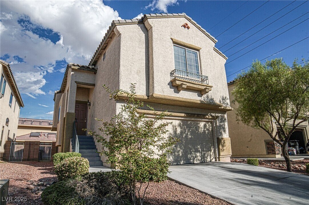 6214 Copper Light St in North Las Vegas, NV - Foto de edificio