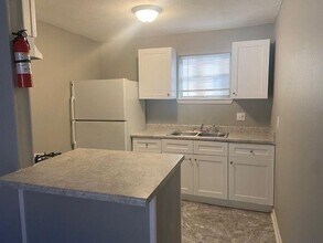 3641 N MacGregor Way-Unit -32 in Houston, TX - Building Photo - Building Photo