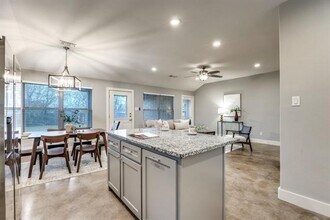 2205 N Hickory St in Sherman, TX - Building Photo - Building Photo