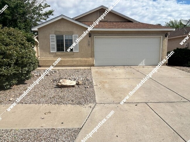 property at 8405 Vista Estrella Ln SW
