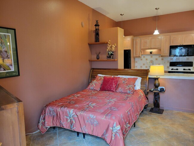 property at 355 Kalanianaole St