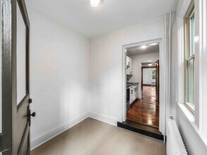 99 Bradford Ave in Crafton, PA - Building Photo - Building Photo