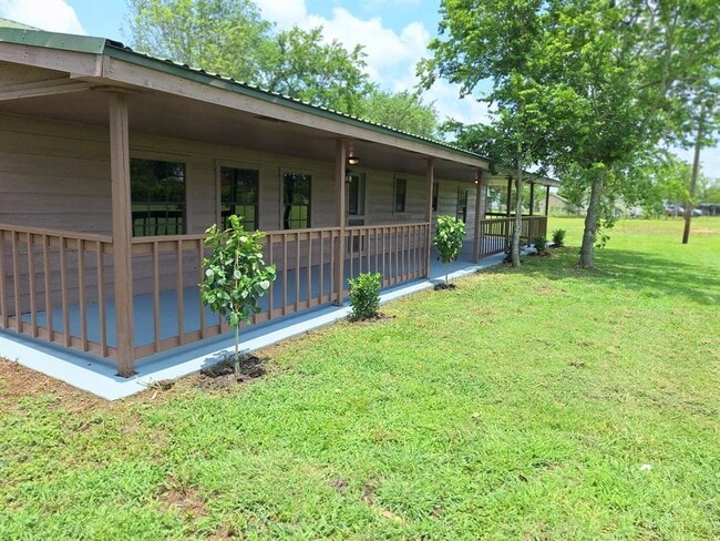 property at 9504 Quaker Ct