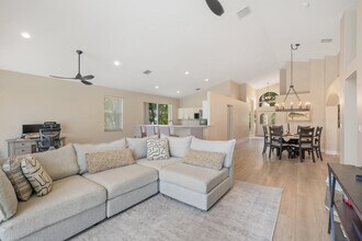 1506 SE Holyrood Ln in Port St. Lucie, FL - Building Photo - Building Photo