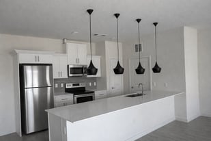 901 Rendon in Burleson, TX - Building Photo