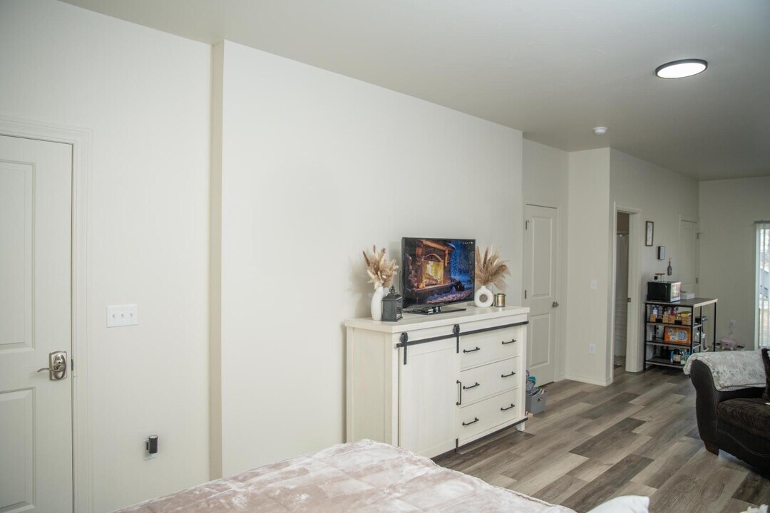 720 Cedar Creek Ave in Montrose, CO - Building Photo
