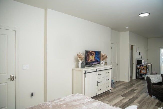 property at 720 Cedar Creek Ave