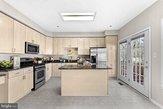 1707 Leighton Wood Ln in Silver Spring, MD - Building Photo - Building Photo