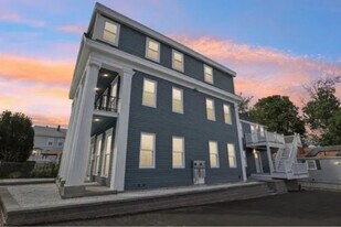 410 Ferry St in Malden, MA - Building Photo