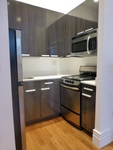 254 Newbury St, Unit 4 in Boston, MA - Building Photo - Building Photo