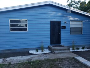 2169 Oakley Ave S in St. Petersburg, FL - Building Photo - Building Photo