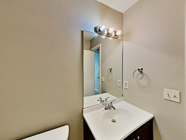 6305 Beaver Creek Trail in College Park, GA - Building Photo - Building Photo