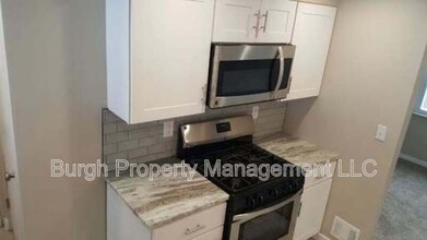 1227 Bellaire Pl in Pittsburgh, PA - Building Photo - Building Photo