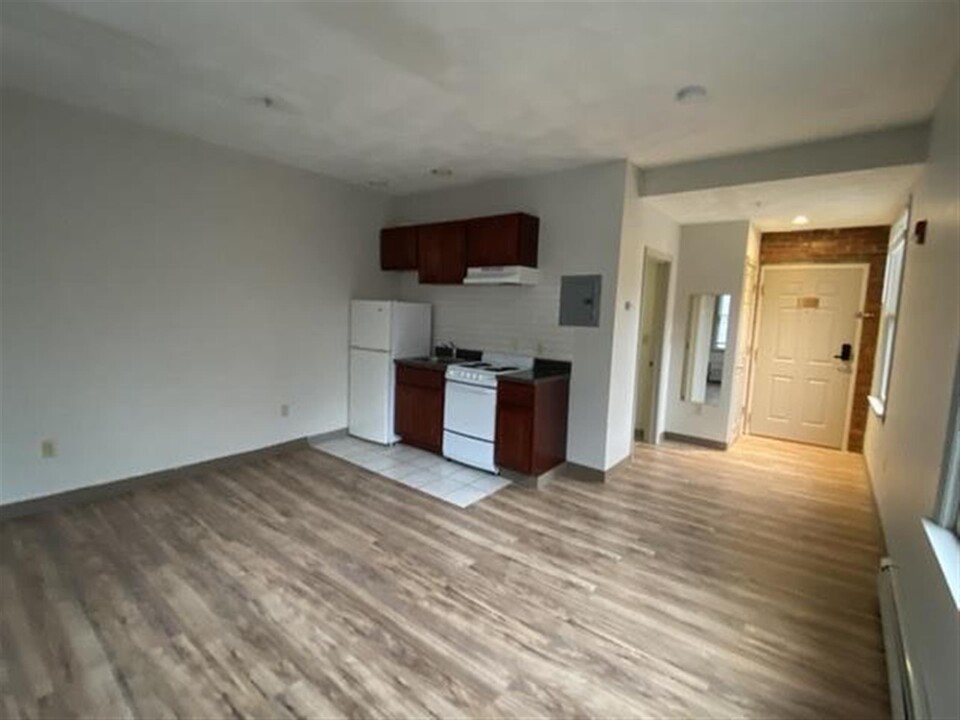 364 Harvard St, Unit 6 in Cambridge, MA - Building Photo