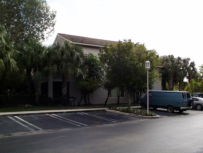 The Sterling Villages of Palm Beach Lakes in West Palm Beach, FL - Building Photo - Other