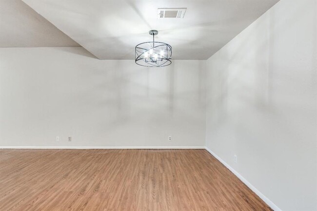 9777 Hefner Village Blvd in Oklahoma City, OK - Building Photo - Building Photo