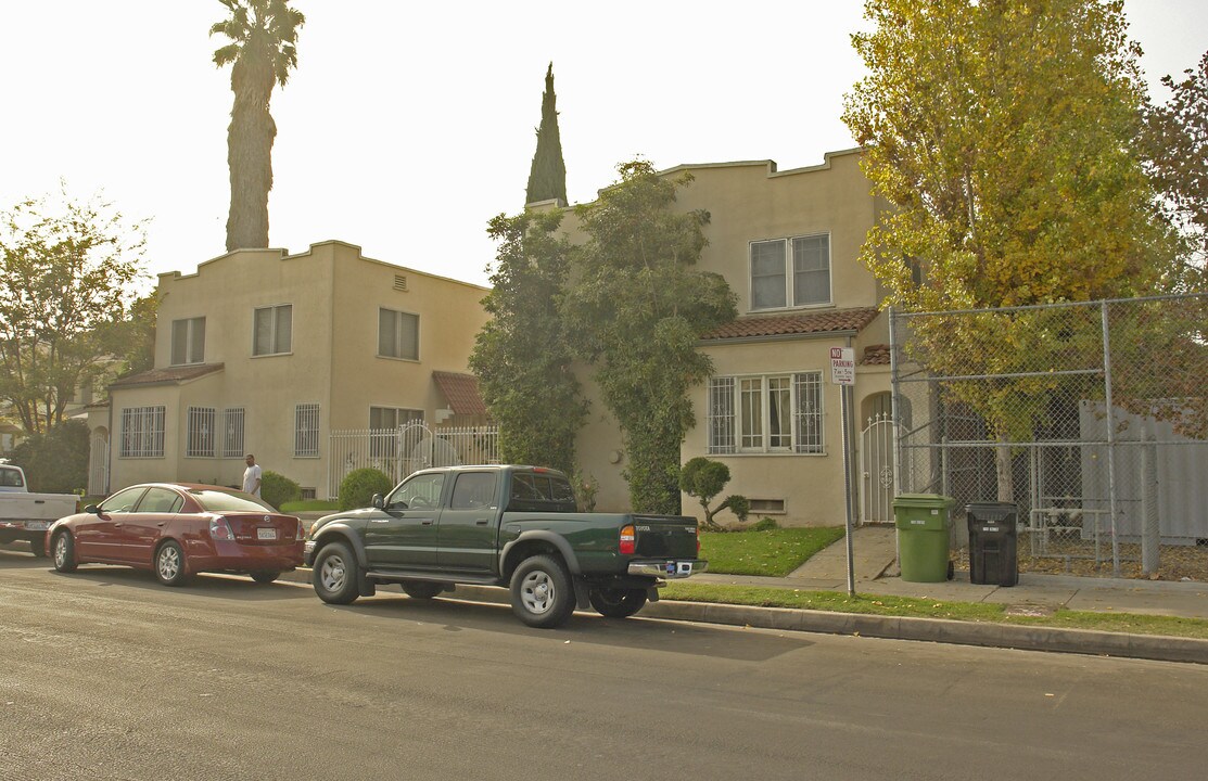 1313-1319 1/2 S Van Ness Ave in Los Angeles, CA - Building Photo