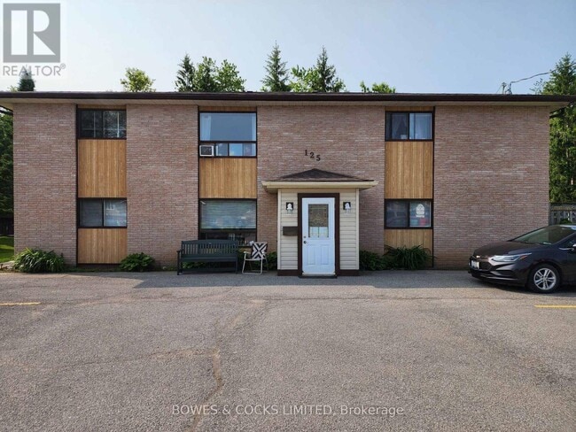 property at 125-125 Mary St W