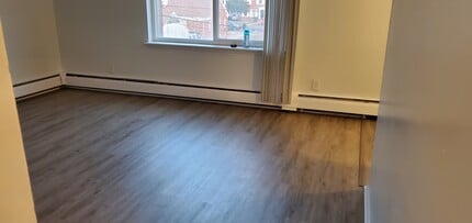 Sunrise Place in Detroit, MI - Building Photo - Building Photo