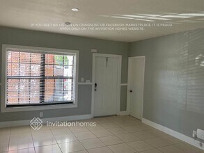 15321 NE 10th Ave in North Miami Beach, FL - Building Photo - Building Photo