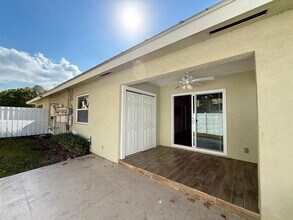 3794 County Line Rd, Unit 101 in Jupiter, FL - Foto de edificio - Building Photo