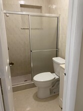 1131 NE 170th St in Miami, FL - Building Photo - Building Photo