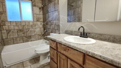 5219 Woodledge Ave in West Valley City, UT - Building Photo - Building Photo