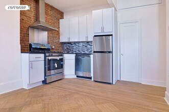 672 St Marks Ave in Brooklyn, NY - Building Photo - Building Photo
