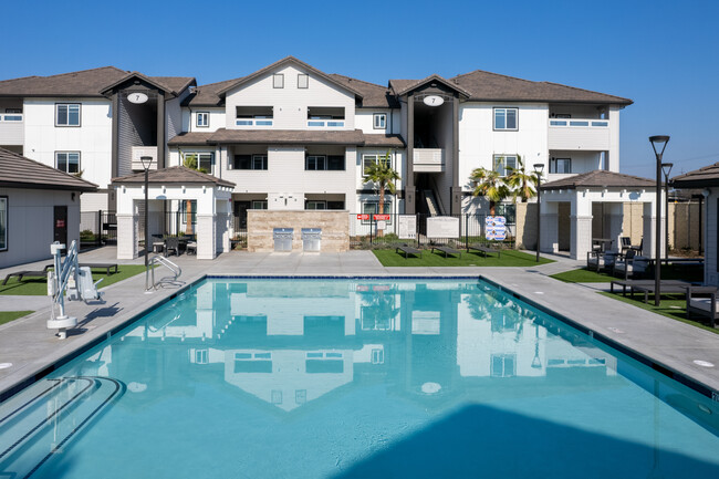 Morada Crossings in Stockton, CA - Foto de edificio - Building Photo