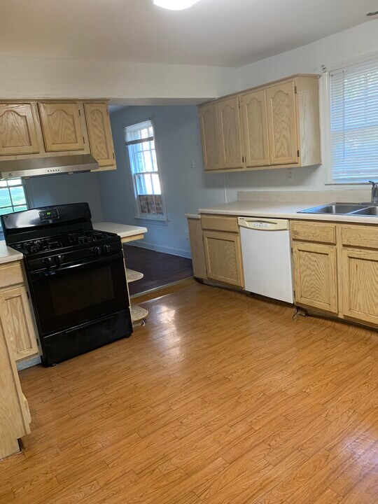 2425 Bartlett Blvd in Bartlett, TN - Building Photo