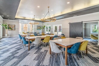 Santa Palmia at Palm Valley in San Jose, CA - Building Photo - Building Photo