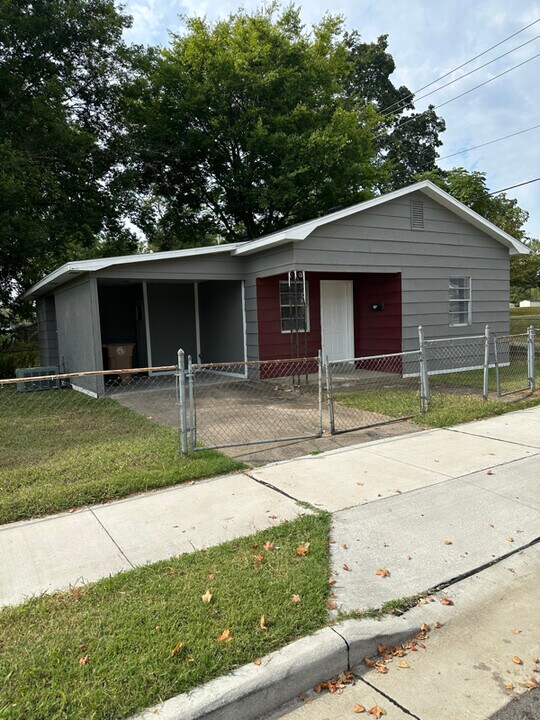 717 Jefferson Ave in Cape Girardeau, MO - Building Photo