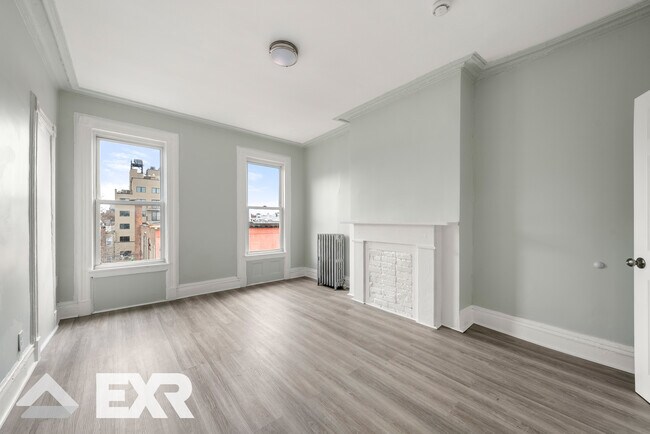 981 Hancock St, Unit 3 in Brooklyn, NY - Building Photo - Building Photo