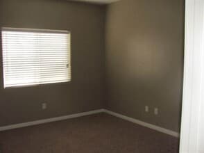 5412 Vista Del Mar Ave in Bakersfield, CA - Building Photo - Building Photo