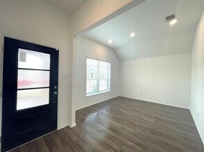 14210 Overbrook Willow Wy in Rosharon, TX - Foto de edificio - Building Photo