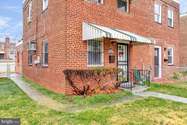 121 Anacostia Ave NE in Washington, DC - Building Photo - Building Photo