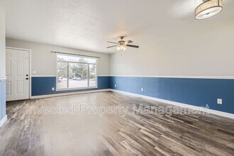 3051 S Hoyt Way in Lakewood, CO - Building Photo - Building Photo