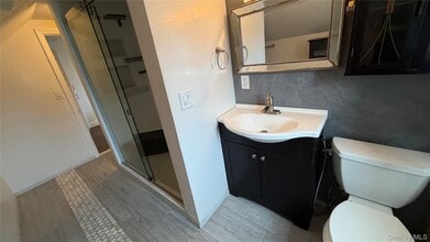 2 Wyman St in Rye Brook, NY - Building Photo - Building Photo