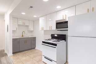 320 Grafton Ave in Dayton, OH - Building Photo