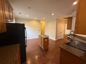 Well Maintained One Level Home in Gardens at Gatewood in Auburn, AL - Building Photo - Building Photo